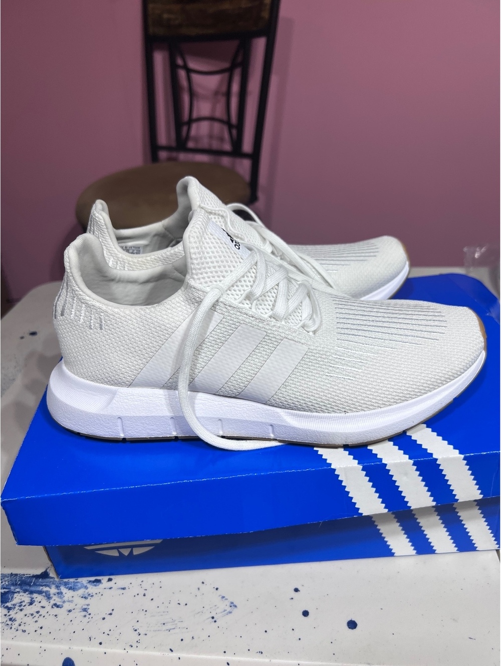 Adidas White Athletic Sneakers with Lightweight Mesh Upper